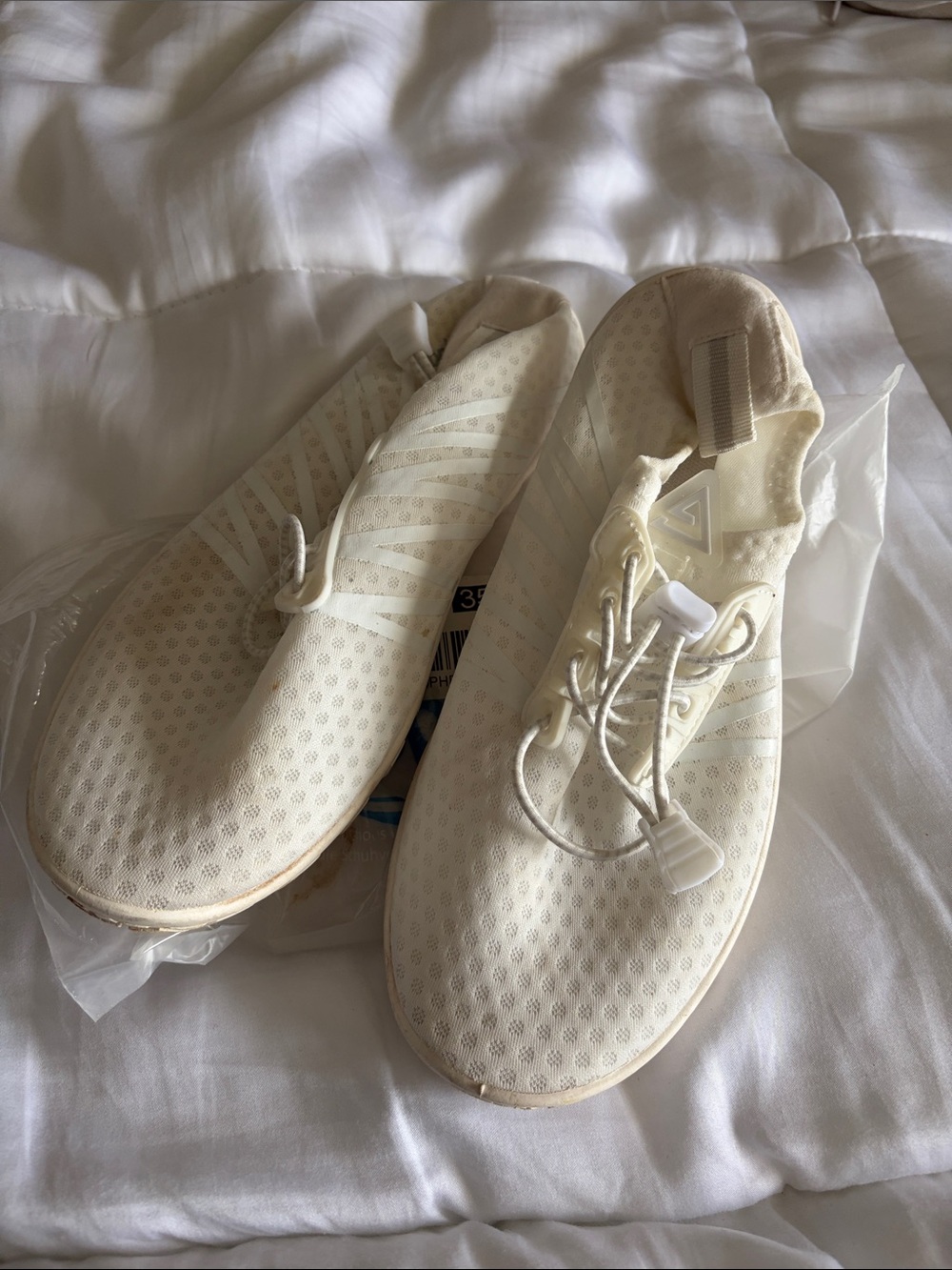 Women's Lightweight White Knit Slip-On Water Shoes - 35